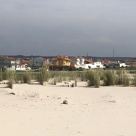 Beachfront Costa Nova Villa - 3 Bedroom Apartment Apartment *